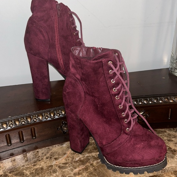 Liliana barely worn Wine colored block heel combat boots - Picture 1 of 5